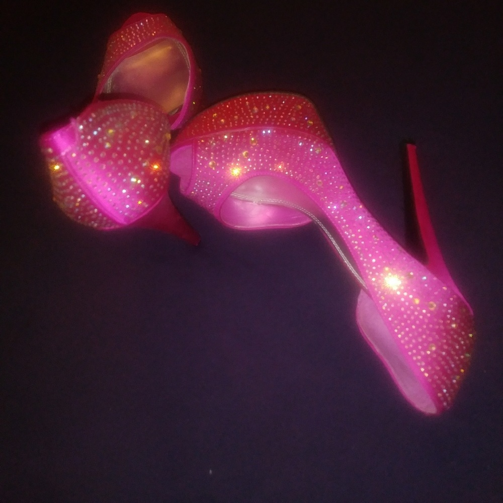 Heels - Picture 5 of 5
